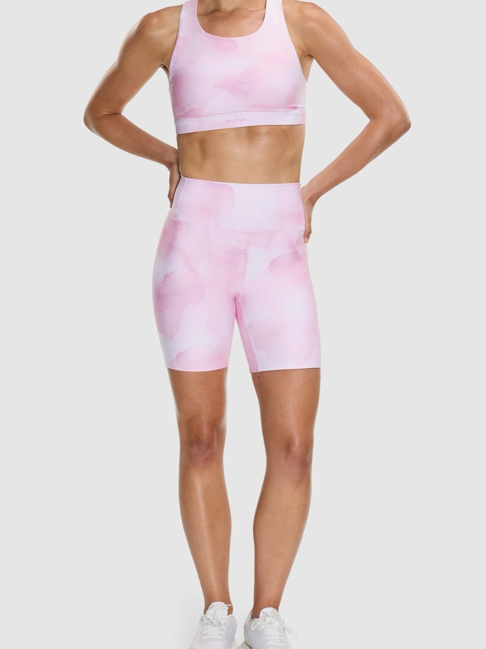 Peloton Lavender Smoke Cadent Bra and Bike Shorts - Small